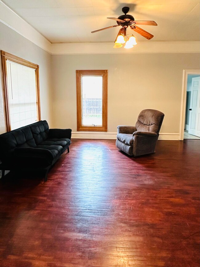 LR, showing SE corner