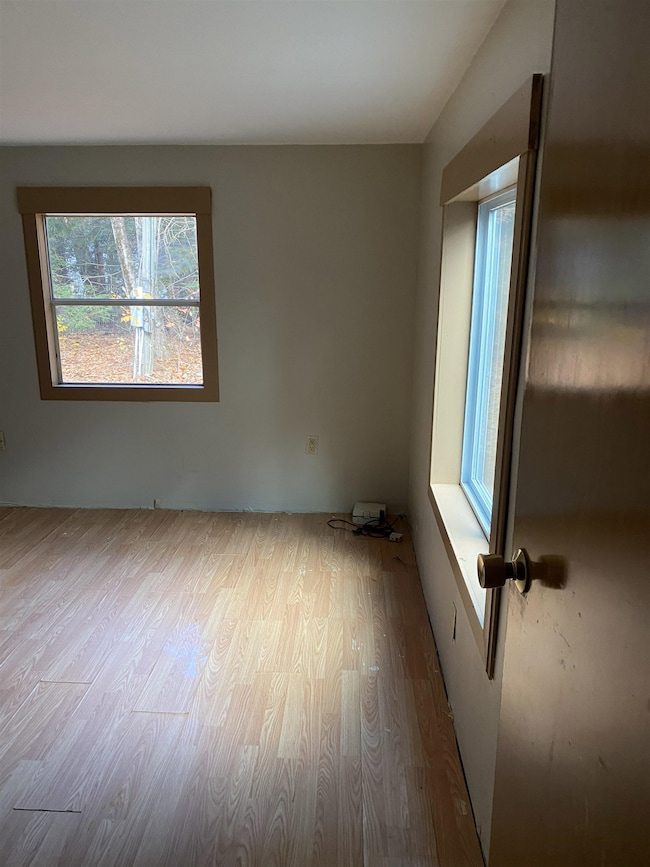 28 Merrill Rd, Hillsborough, NH 03244 - photo 5