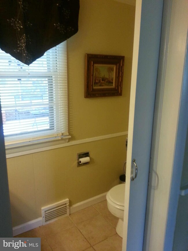 18821 Rolling Rd, Hagerstown, MD 21742 - photo 4