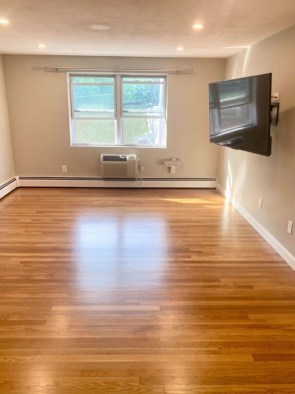 33 Montvale Ave unit 10, Woburn, MA 01801 - photo 2