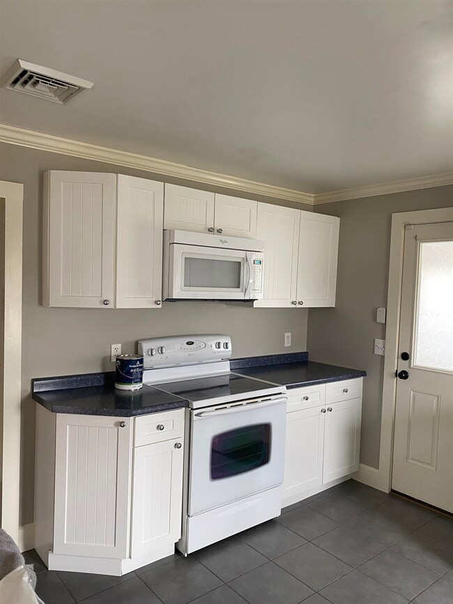 178 Lake St, Nashua, NH 03060 - photo 3