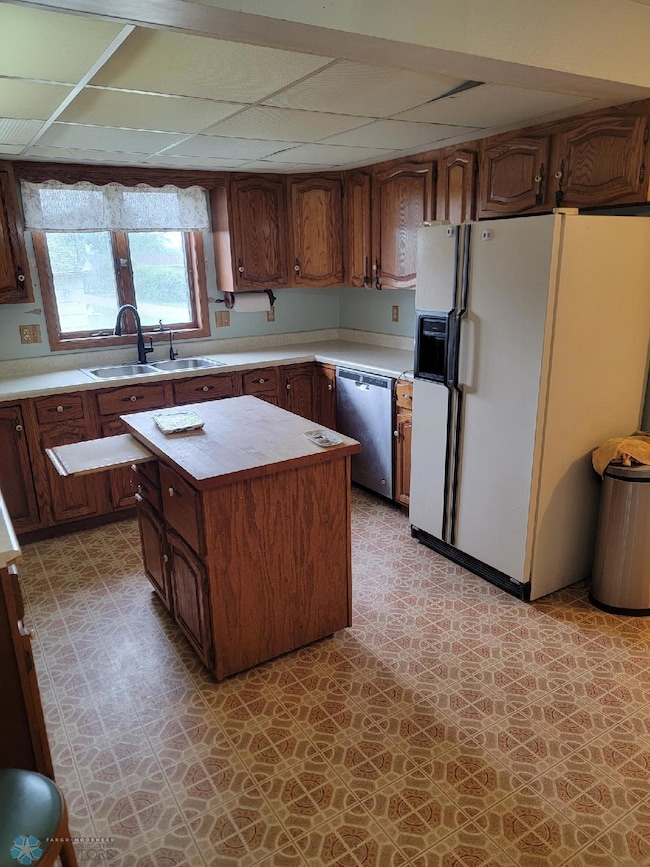 117 5th St W, Halstad, MN 56548 - photo 3