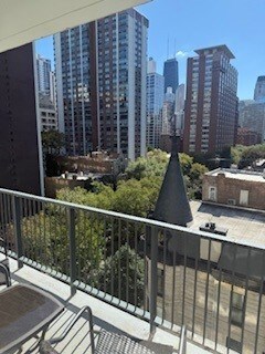 1400 N State Pkwy unit 8E, Chicago, IL 60610 - photo 2