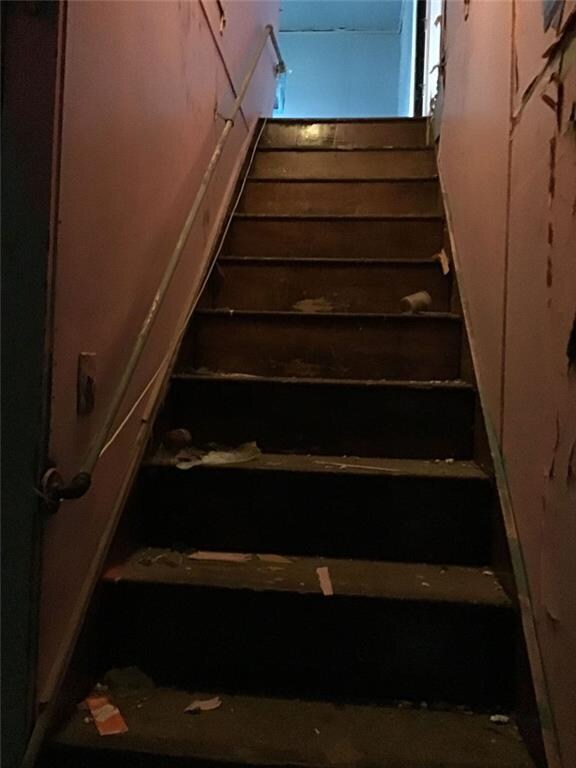 1305 E 27th St, Anderson, IN 46016 - photo 7