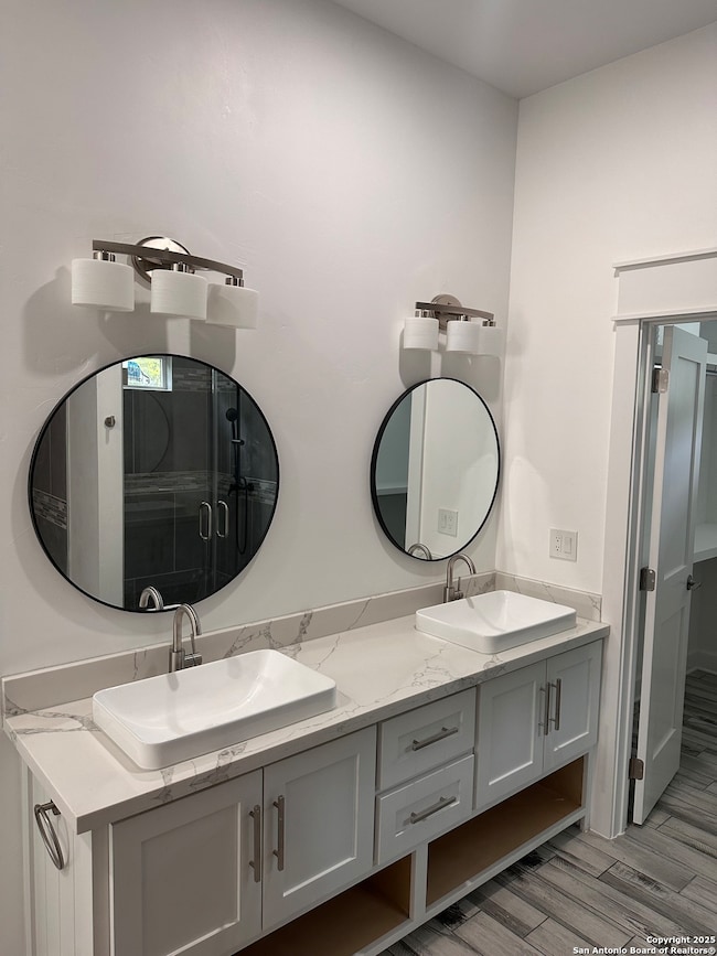 418 Alvin Dr, Kerrville, TX 78028 - photo 5