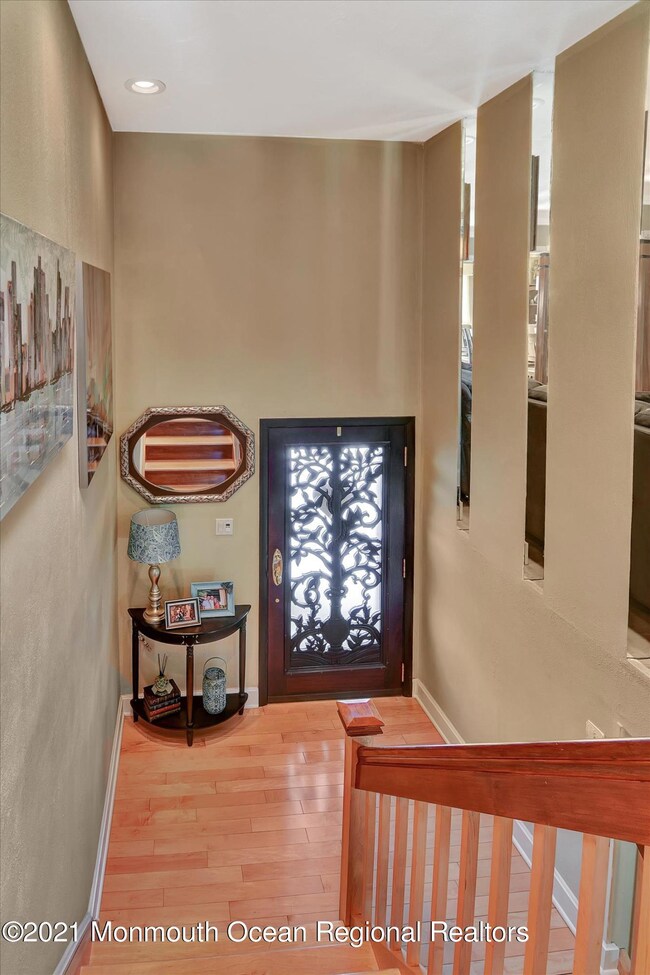 40 girard hallway to upper level