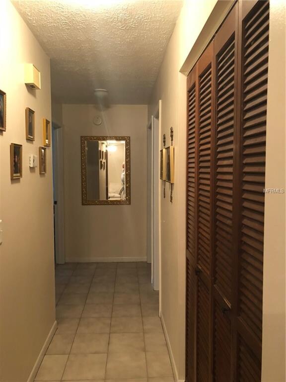 Hallway to the Bedooms.