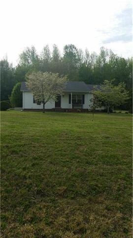 Conveniently located in between Nashville and Clarksville!
