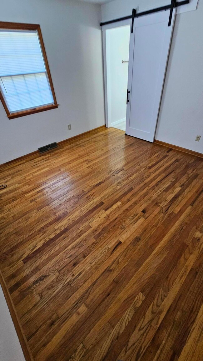 230 Marshall Rd, Circleville, OH 43113 - photo 5