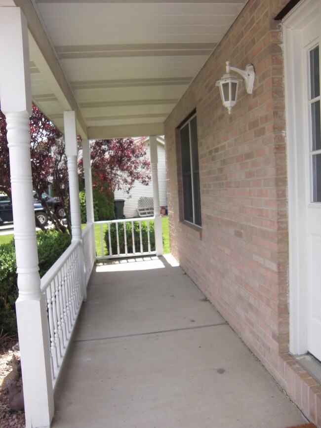 4984 N Remington Square, La Porte, IN 46350 - photo 5