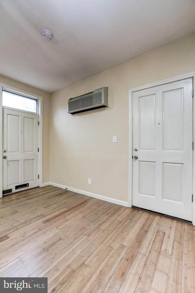 1301 Washington Blvd unit C, Baltimore, MD 21230 - photo 3