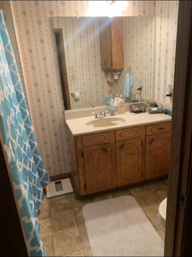 1712 Pope Cir, McComb, MS 39648 - photo 5