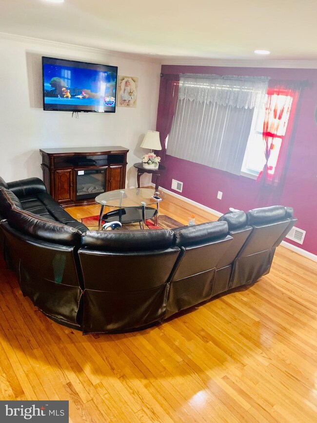 3119 Betlou James Place, Gwynn Oak, MD 21207 - photo 5