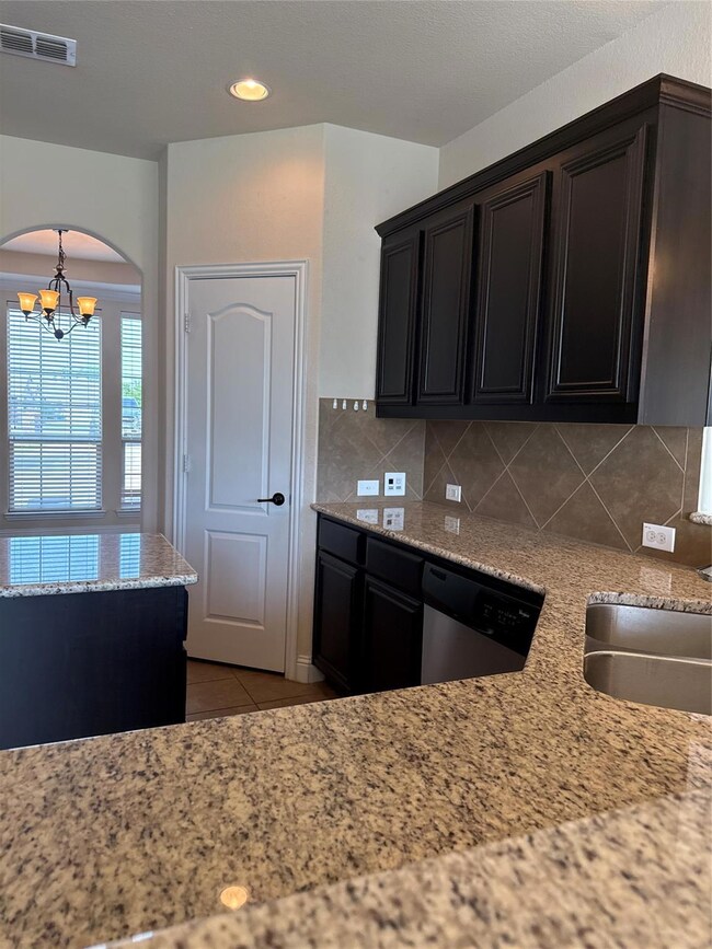 815 Blue Quail Dr, Weatherford, TX 76087 - photo 7