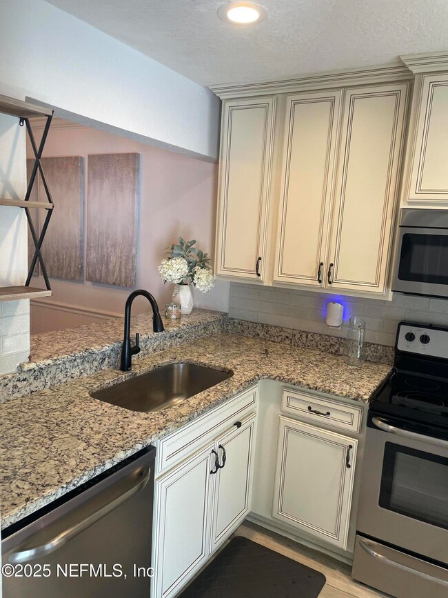 8715 Belle Rive Blvd unit 1602, Jacksonville, FL 32256 - photo 5