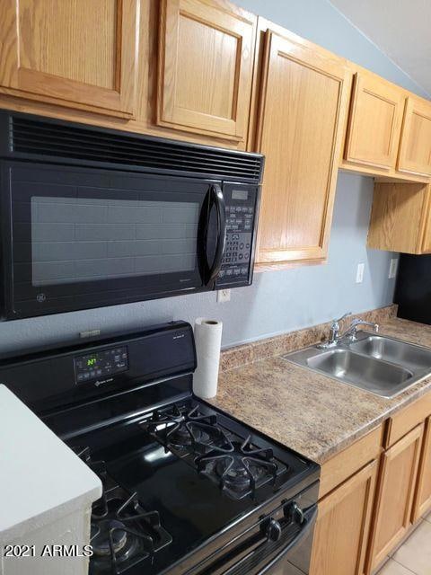 nice kitchen unit B