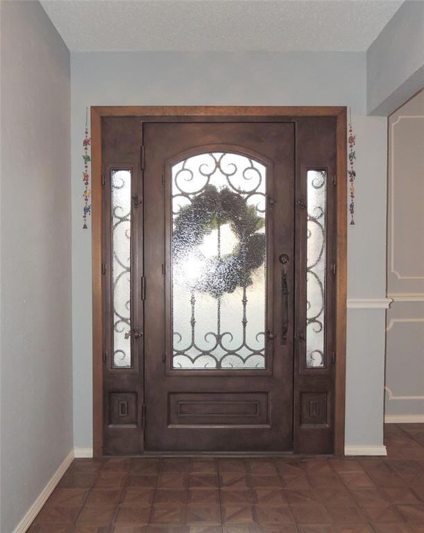 1500 Woodridge Cir, Euless, TX 76040 - photo 6