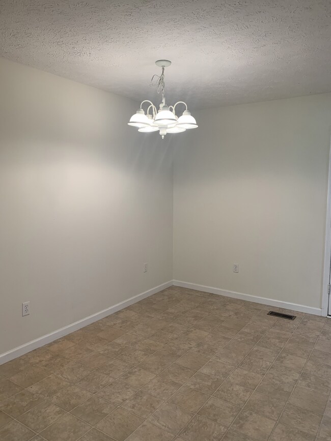 269 Forrestwood Dr, Manchester, TN 37355 - photo 5