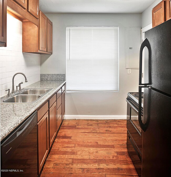 2955 Park St unit 4, Jacksonville, FL 32205 - photo 4