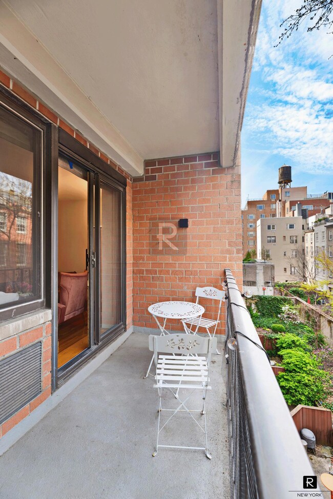 The Chatham in Chelsea unit 3G, New York, NY 10011 - photo 3