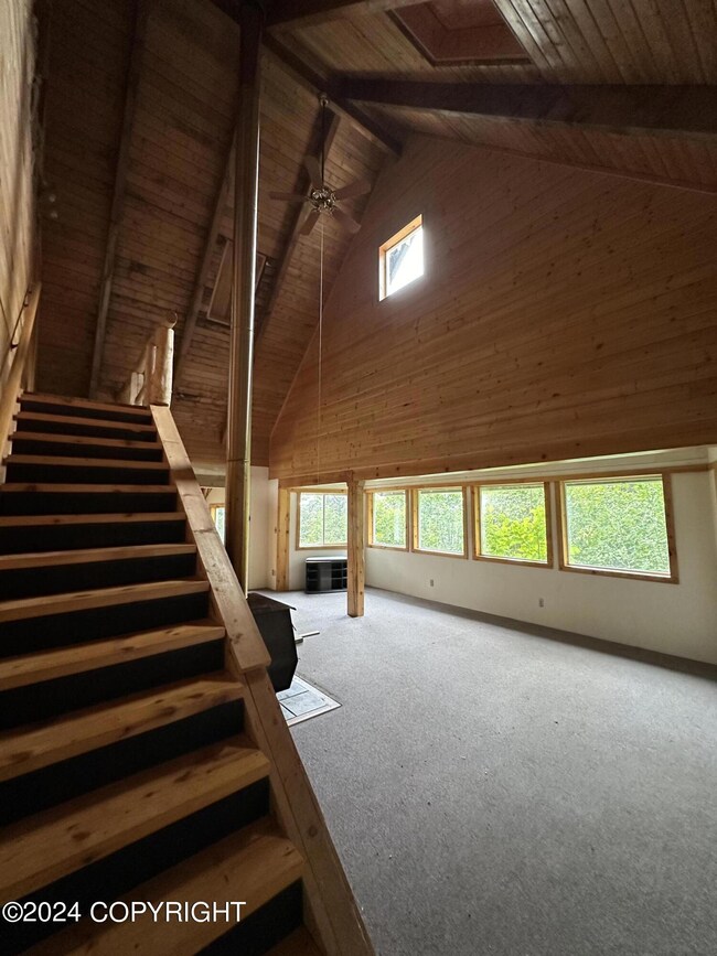 Stairs/Living