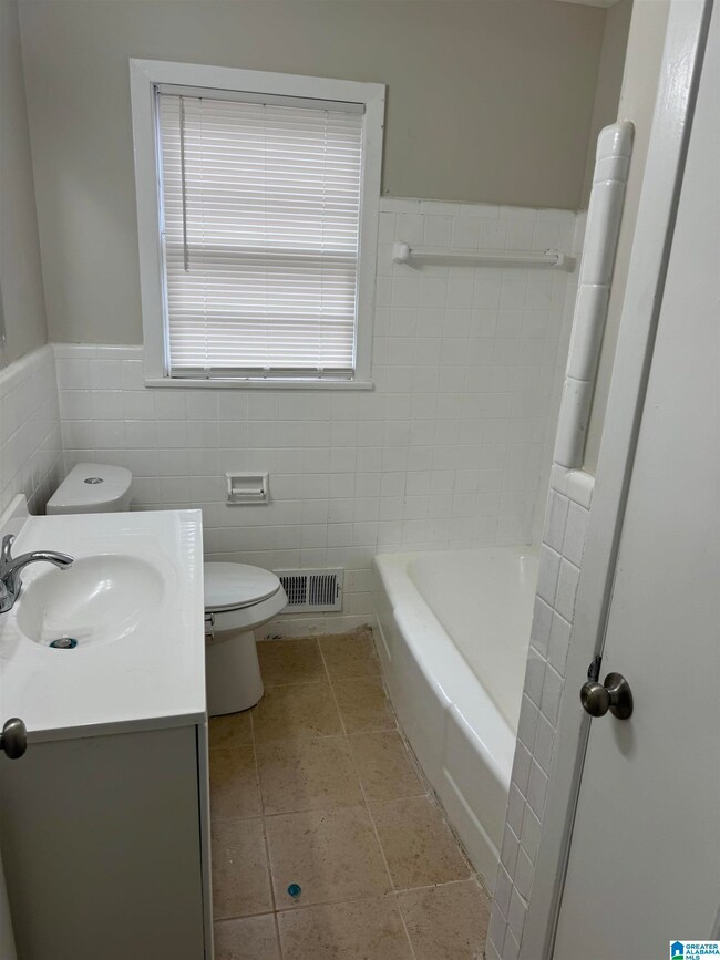 2533 7th St NE, Center Point, AL 35215 - photo 6