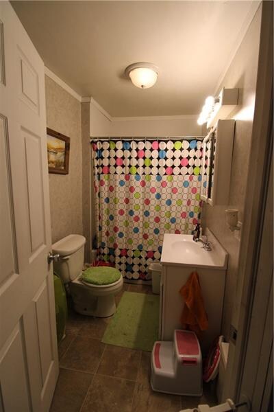 67 N Lincoln St, Homer City, PA 15748 - photo 2