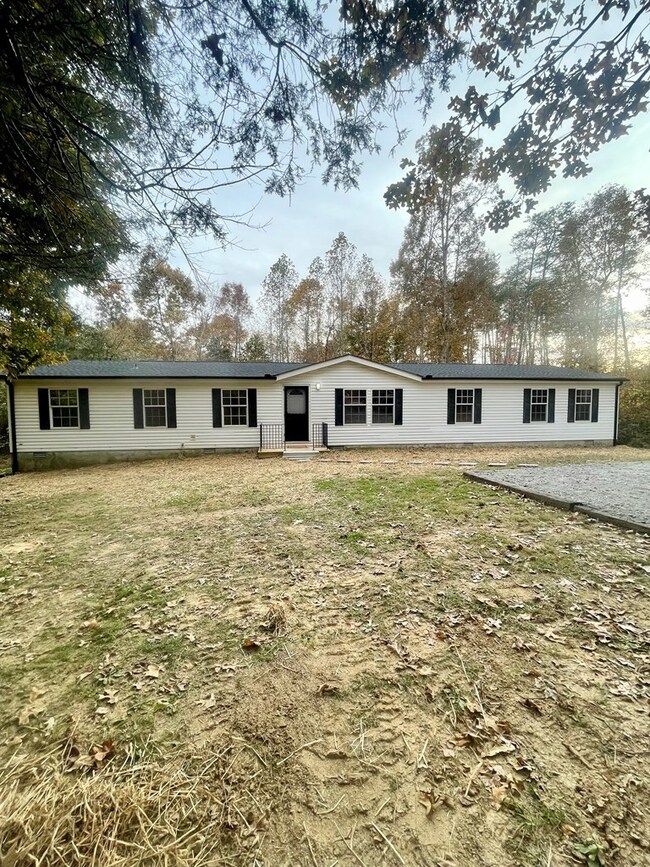 215 Grady Pigg Ln, Cookeville, TN 38501 - photo 2