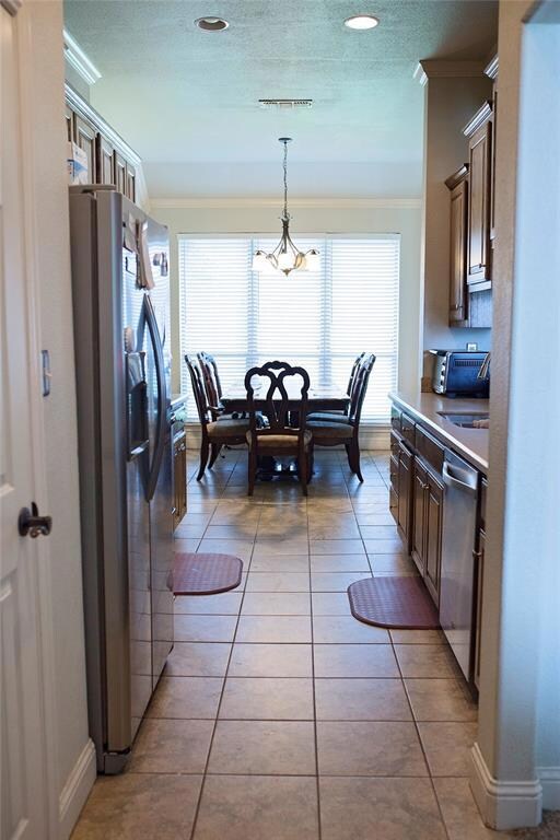 802 Wandering Ct, Granbury, TX 76049 - photo 3