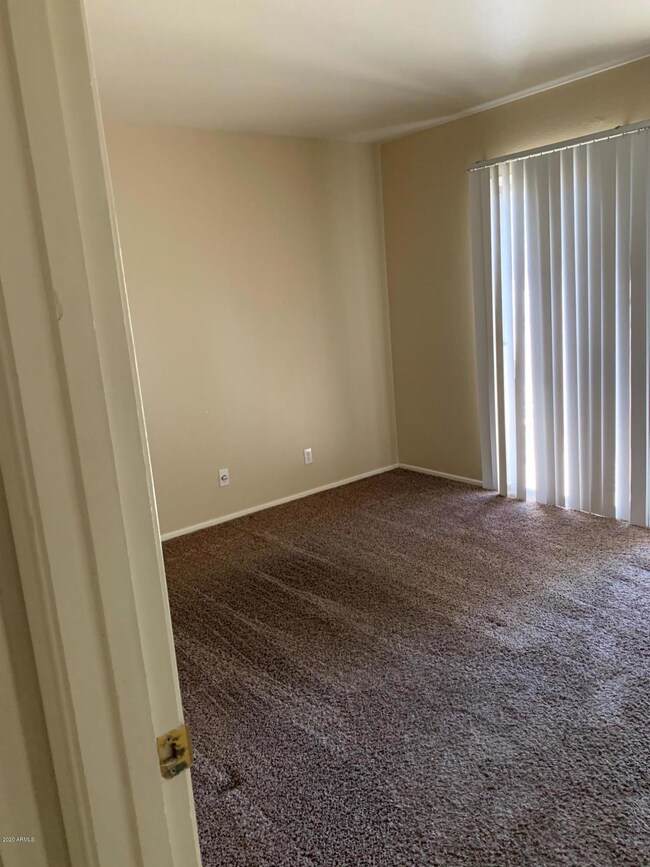 1134 E Vaughn St unit C, Tempe, AZ 85283 - photo 7