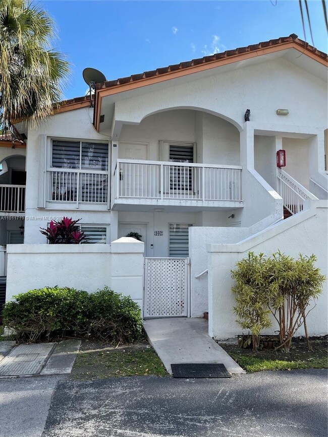 15390 SW 76th Terrace unit 202, Miami, FL 33193 - photo 3