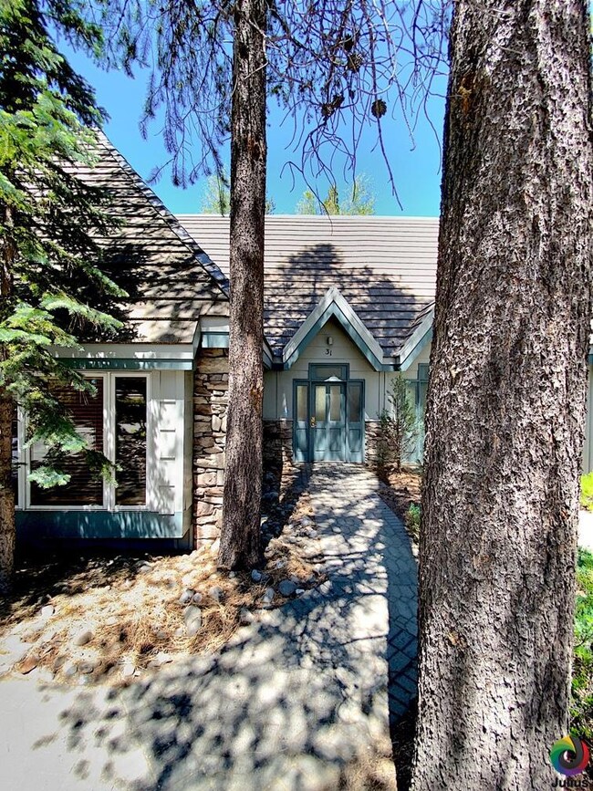 57066 Peppermill Cir unit 31-B, Sunriver, OR 97707 - photo 2