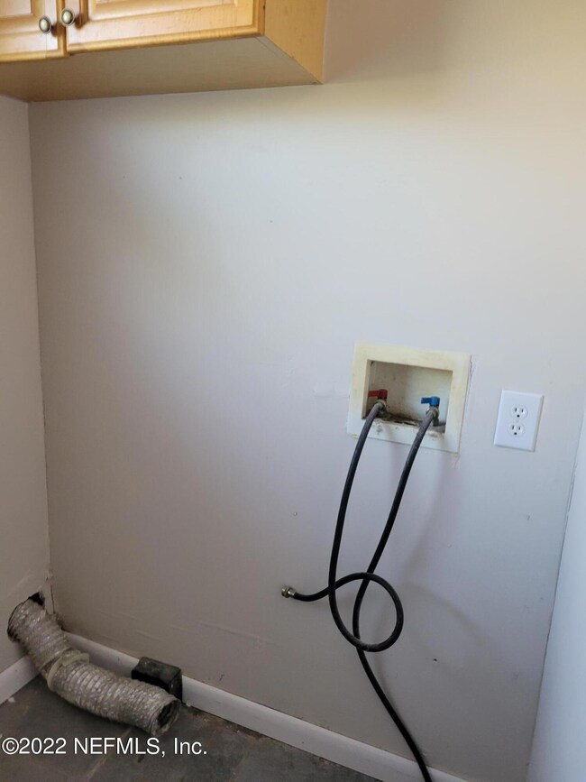 2217 Betsy Dr, Jacksonville, FL 32210 - photo 7