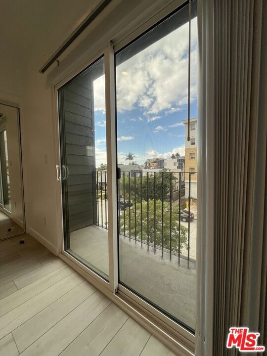 246 N Dillon St unit 246, Los Angeles, CA 90026 - photo 7