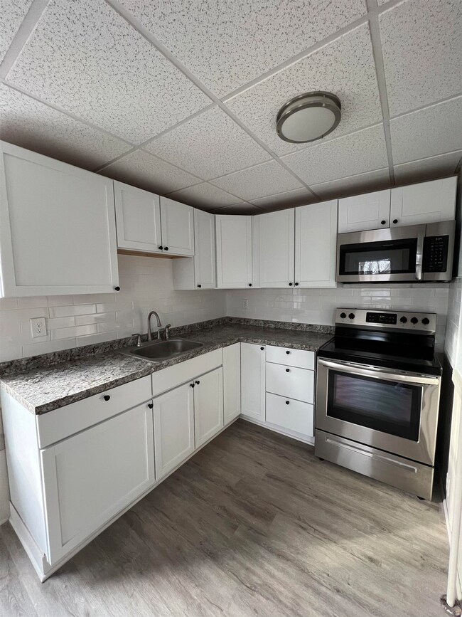 59 Oak St, Dover, NH 03820 - photo 7