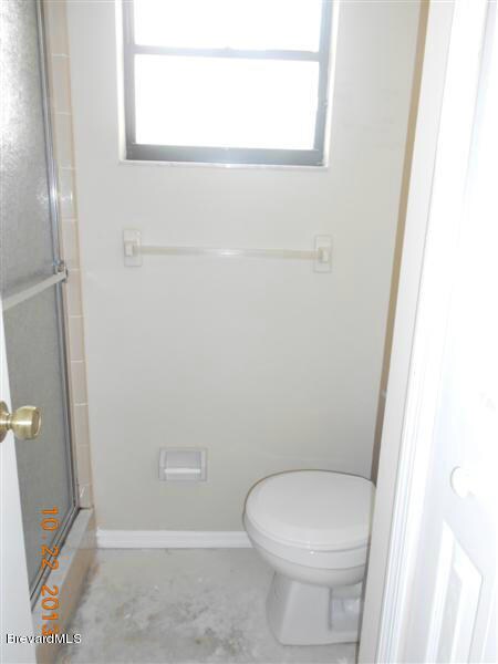 Master Bath (Medium)