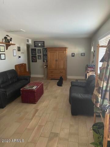 763 w flint formal liveing room