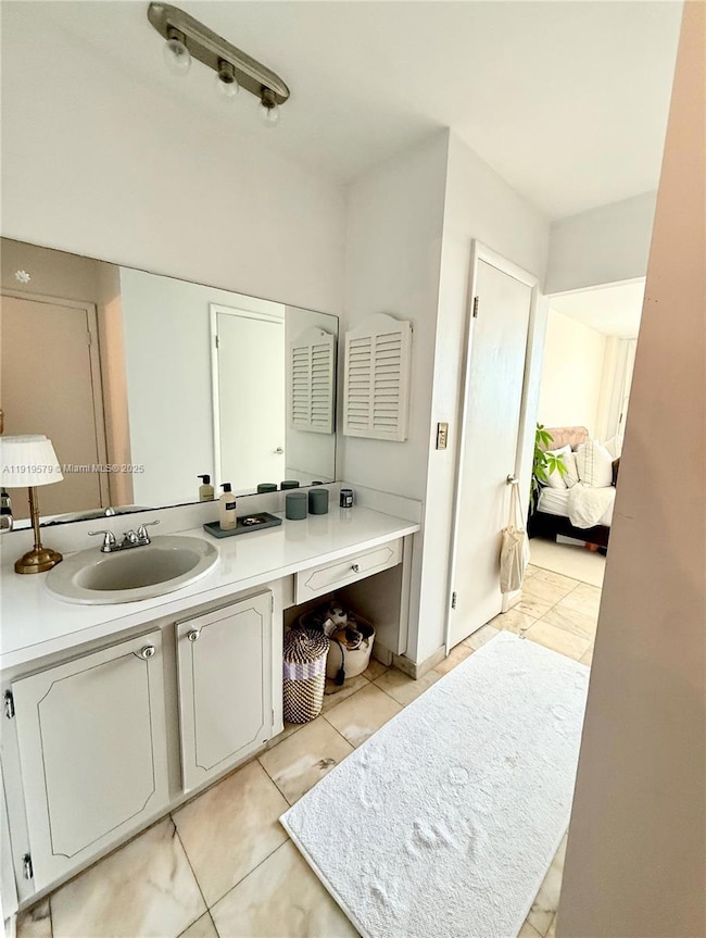 Island Terrace unit 14F, Miami Beach, FL 33139 - photo 7