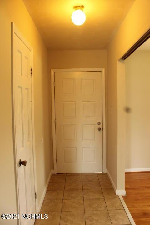 521 Winchester Rd, Jacksonville, NC 28546 - photo 6