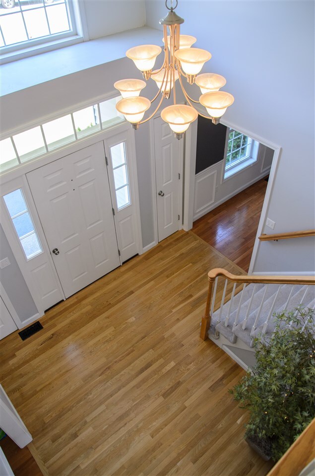 42 Buckingham Dr, Londonderry, NH 03053 - photo 3