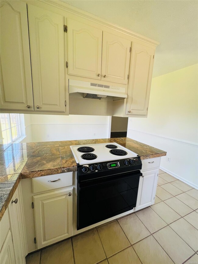 Another view of kitchen
