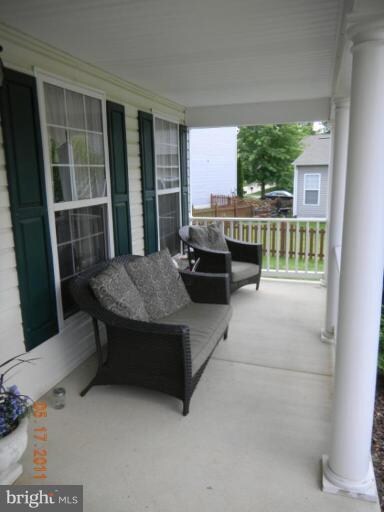6412 Colonial Village Loop, Manassas, VA 20112 - photo 3