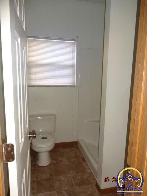 4112 SW Shenandoah Rd, Topeka, KS 66610 - photo 6