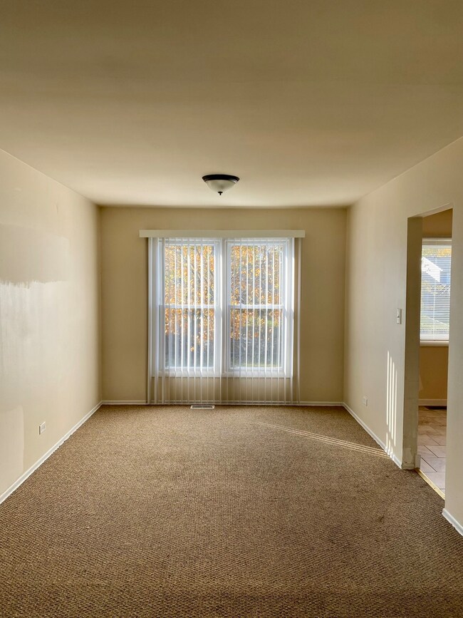 17820 Yale Ln, Country Club Hills, IL 60478 - photo 7