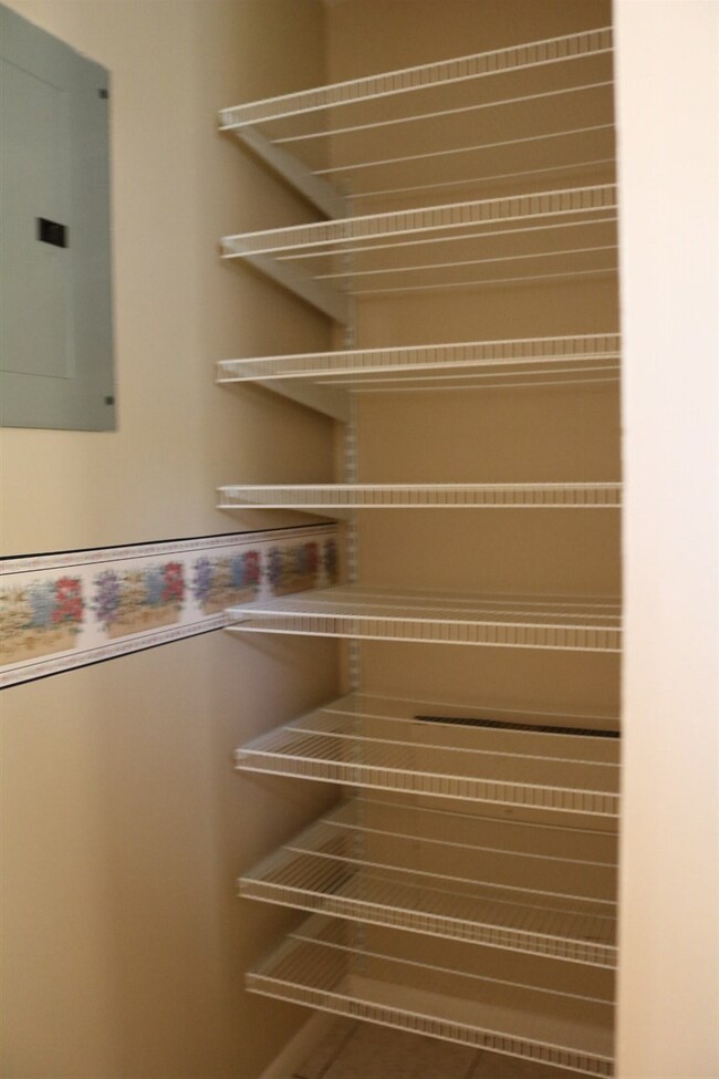 1605 Rue Royale Dr S, Kokomo, IN 46902 - photo 6