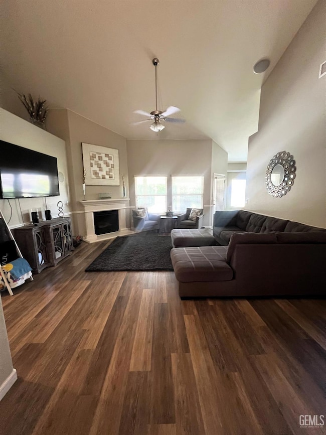 3205 N Dee Ann Ave, Fresno, CA 93727 - photo 3