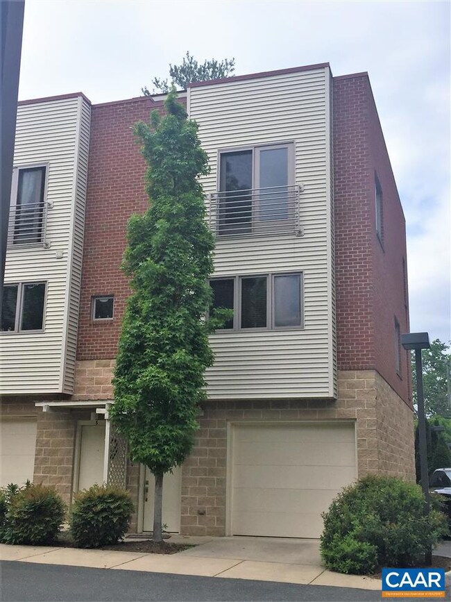 1013 Linden Ave unit T, Charlottesville, VA 22902 - photo 6