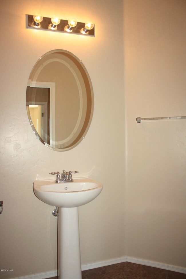 1/2 Bath