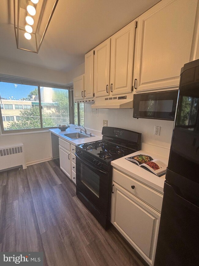 Winchester-Underwood Cooperative unit 501, Washington, DC 20012 - photo 4