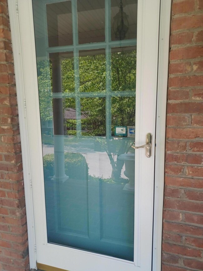 33 Graham Ave, Frankfort, KY 40601 - photo 4